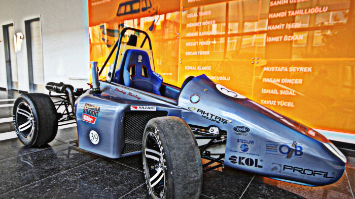 ULUDAĞ ÜNİVERSİTESİ’NDEN İLK ELEKTRİKLİ FORMULA ARACI: “UR-06E”